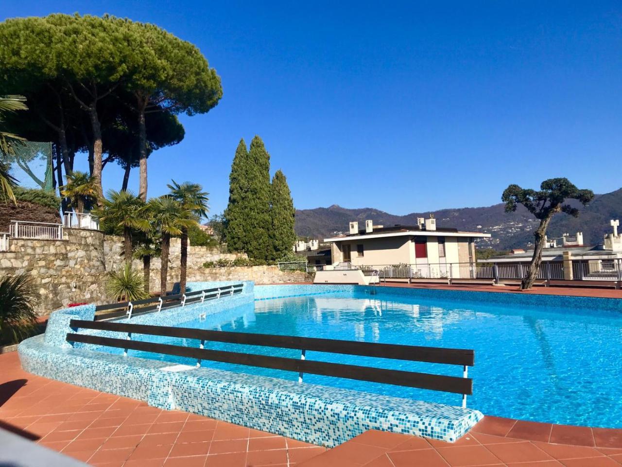 Residence "Delfino" Con Piscina E Campo Da Tennis ラッパロ エクステリア 写真